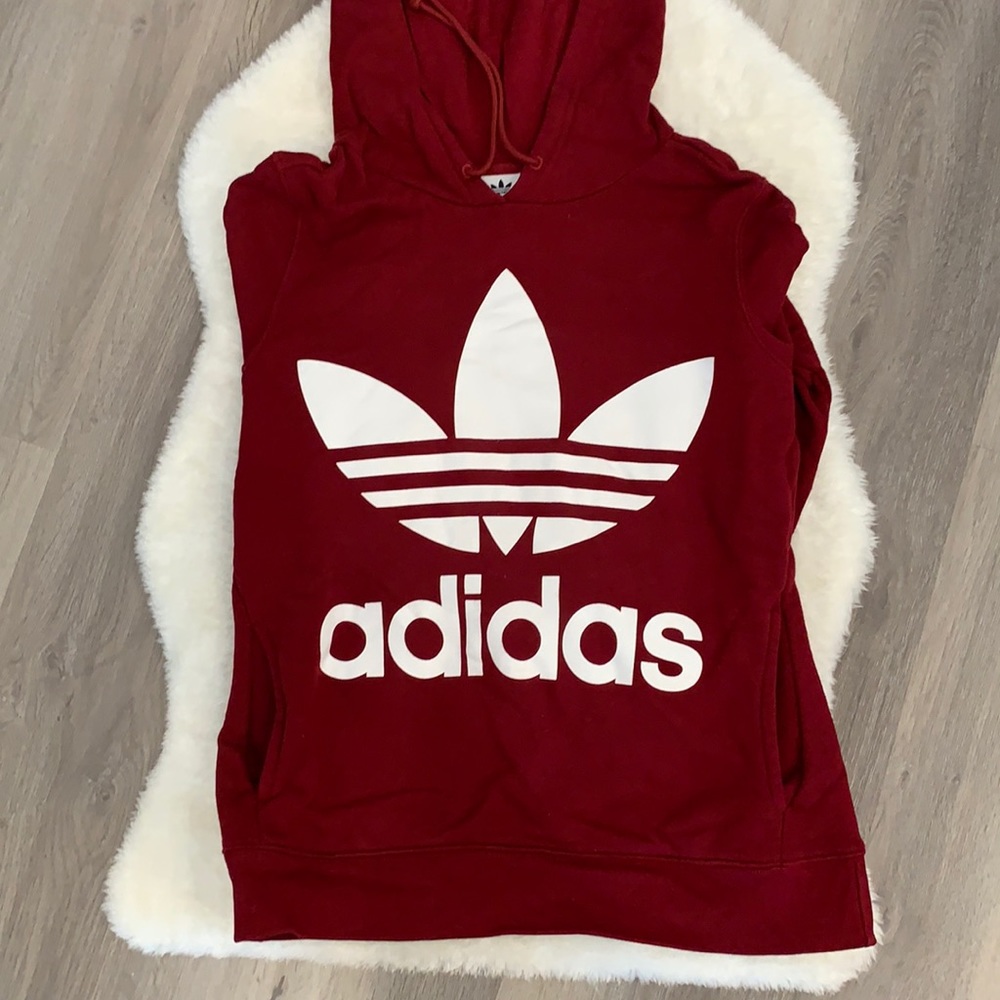 Adidas Originals Trefoil Hoodie in Burgundy